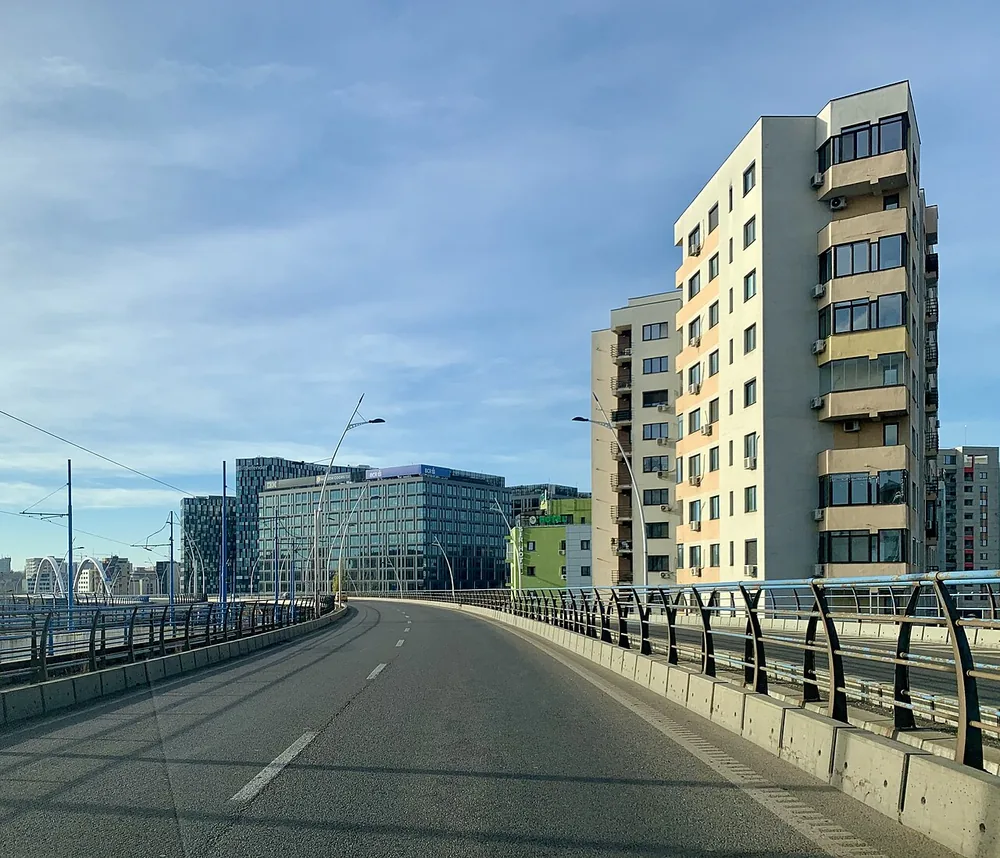 Il campus della Politehnica di Bucarest visto dal Dâmbovița