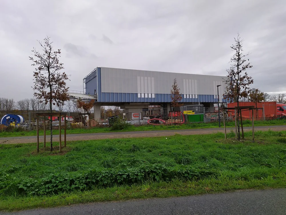 La funivia urbana Téléo alla stazione dell'Oncopole, nel sudovest di Tolosa
