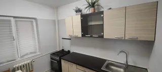 Quarto a 200 m da estação de metrô Valea Ialomiței Bucareste