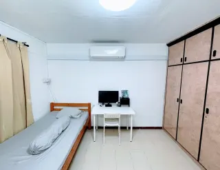 Individual en coliving, Carrer del Rosselló