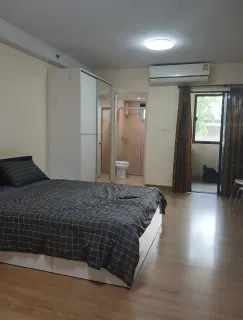 Room with private bathroom, Hänselstraße