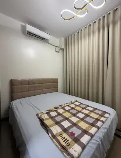 Habitación doble en casa acogedora, Carrer de Caracas