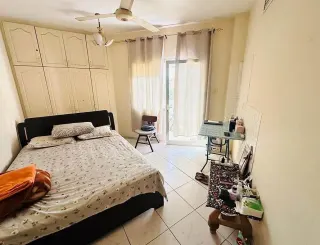 Room with study desk, Viale Giovanni da Cermenate