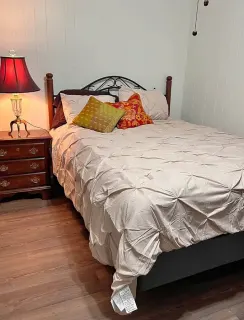 Double room in quiet apartment