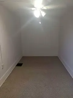 Chambre vide en appartement partagé, Blarney Park