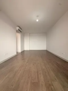 Quarto vazio para mobilar ao teu gosto
