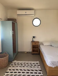 Zimmer mit Klimaanlage, Singerstraße