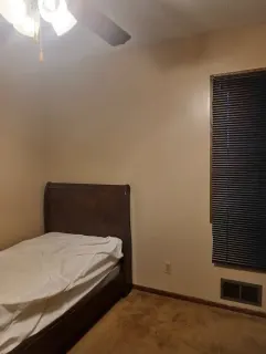 Zimmer in charaktervoller Wohnung