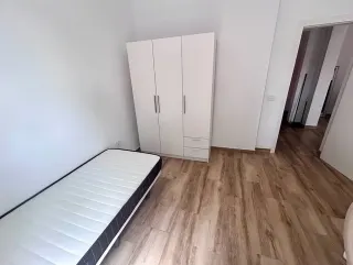 Osaliselt sisustatud tuba