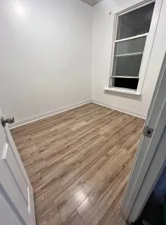 Zimmer bereit zum Einrichten