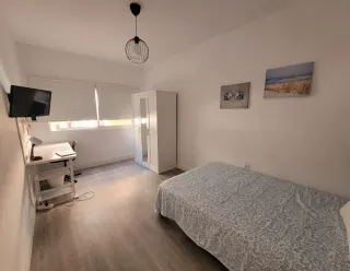 Room in a well-kept coliving, Carrer de Ramón y Cajal