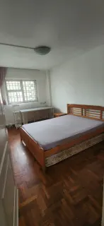 Cameră disponibilă în casă comună