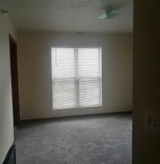 Empty room to furnish