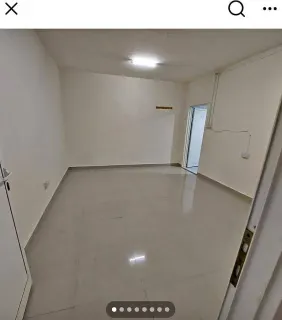 Leeres Zimmer, nach Wunsch einzurichten, Via Celeste Clericetti